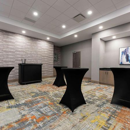 Hampton Inn & Suites Charlottetown Bagian luar foto