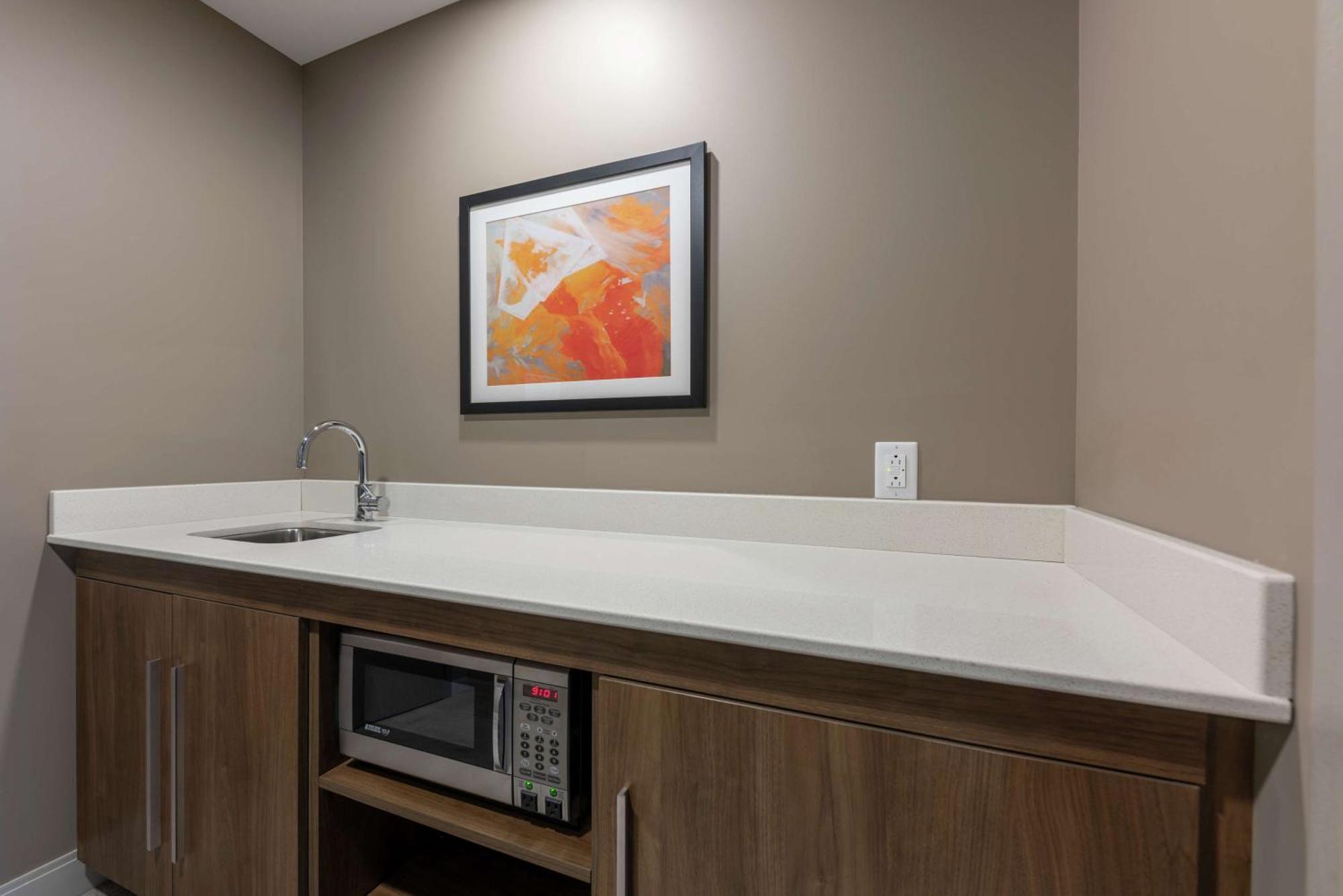 Hampton Inn & Suites Charlottetown Bagian luar foto