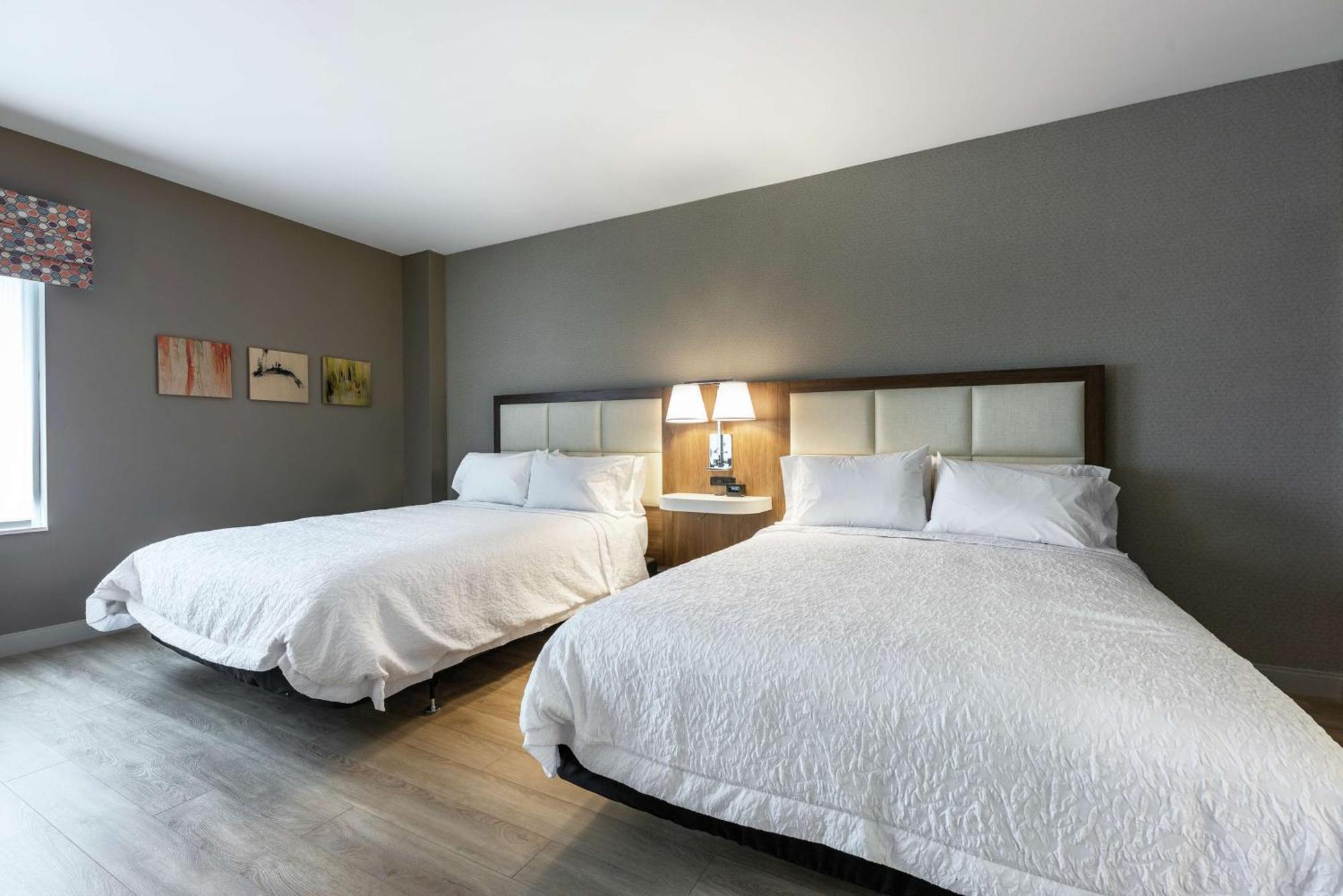Hampton Inn & Suites Charlottetown Bagian luar foto